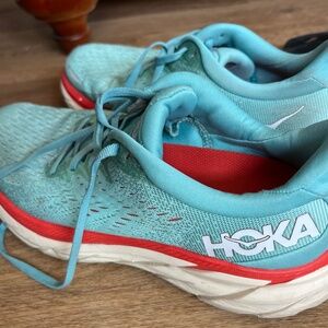 8.5 size HOKA Clifton